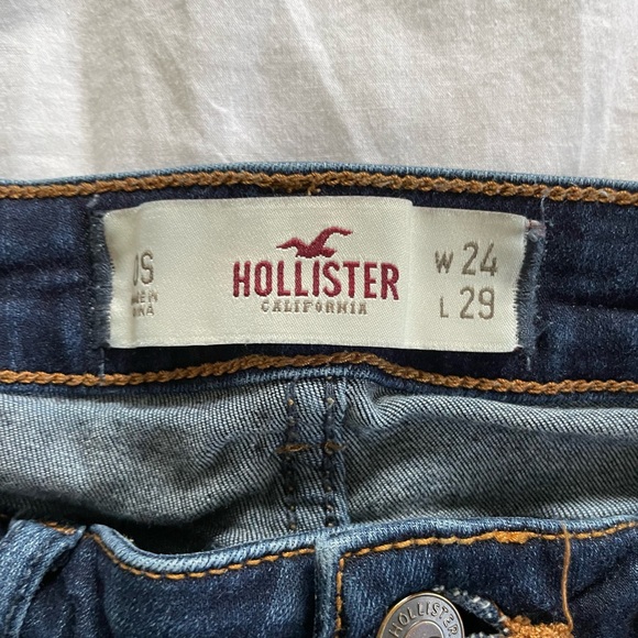 Hollister Low-Rise Skinny Jeans - Picture 3 of 7